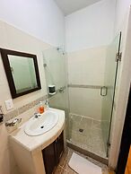 Hotel California Pacific Palm