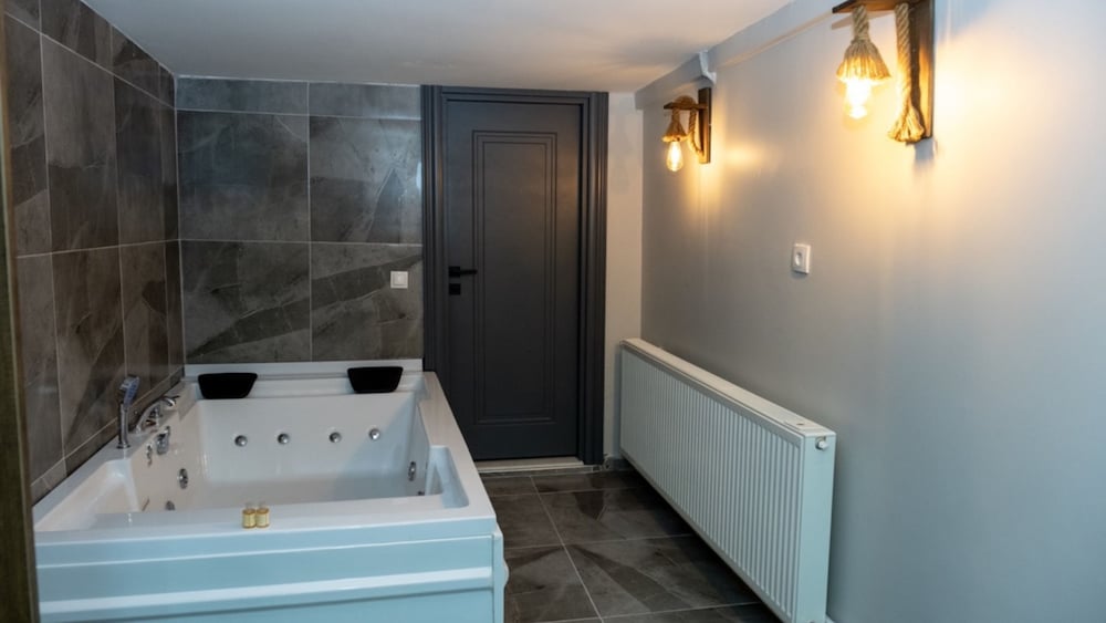 Lizbonia Suite Otel