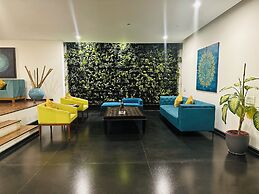 Aura Corporate Suites