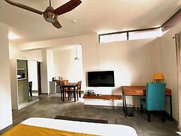 Aura Corporate Suites