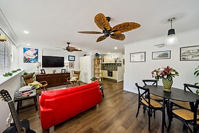 Beachfront Burleigh Getaway