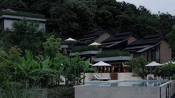 Anji ke gamer wild luxury Resort villa