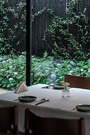 Anji ke gamer wild luxury Resort villa