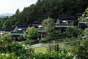 Anji ke gamer wild luxury Resort villa