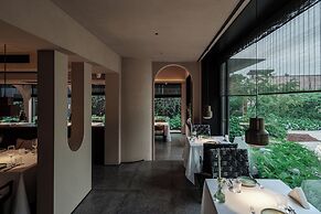 Anji ke gamer wild luxury Resort villa