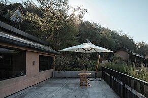 Anji ke gamer wild luxury Resort villa