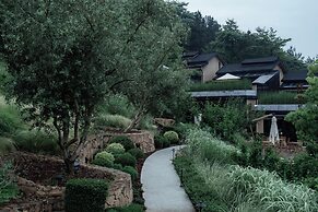 Anji ke gamer wild luxury Resort villa