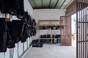 Dive Spot Asia & Brumini Beach Resort