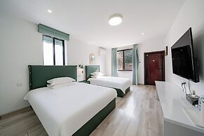 Shanghai Modu Yunlu Parent-Child Hotel