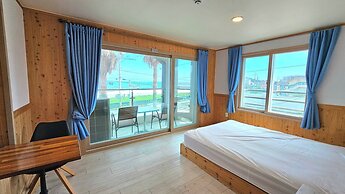 Ihoteu Beach Pension