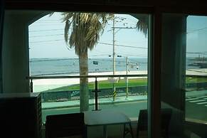 Ihoteu Beach Pension