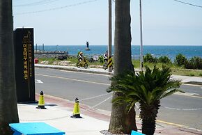 Ihoteu Beach Pension