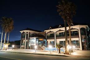 Ihoteu Beach Pension