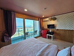 Ihoteu Beach Pension