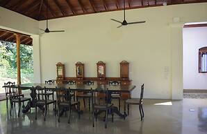 Jetwing Wahawa Walauwa, A Luxury Reserve