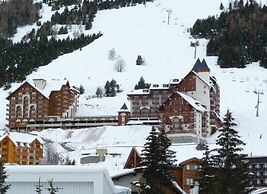 Alpine Escape With Terrace