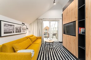 Comfortable Apartment With Balcony, Pool, Sauna