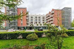 Comfortable Apartment With Balcony, Pool, Sauna