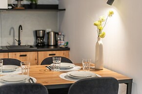 Comfortable Apartment With Balcony, Pool, Sauna