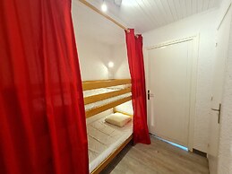 Bright Third-floor Apartment