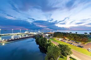 Zen By The Sea Pool - Balcony Dining - Seaview