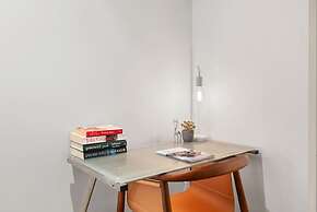 Zen By The Sea Pool - Balcony Dining - Seaview