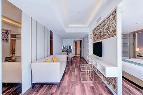 Sunday Hotel Arshika Sunset Road