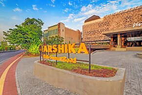 Sunday Hotel Arshika Sunset Road