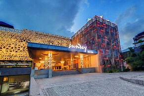 Sunday Hotel Arshika Sunset Road