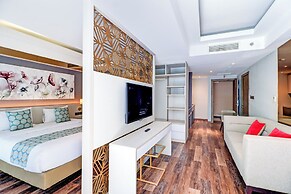 Sunday Hotel Arshika Sunset Road