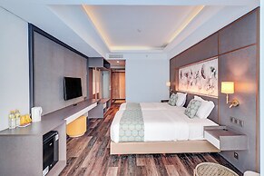 Sunday Hotel Arshika Sunset Road