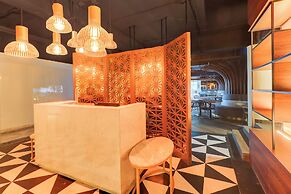 Sunday Hotel Arshika Sunset Road