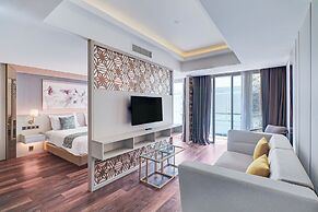 Sunday Hotel Arshika Sunset Road