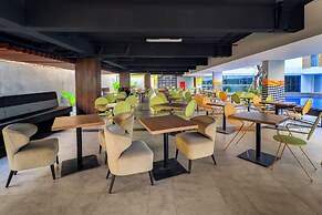 Sunday Hotel Arshika Sunset Road