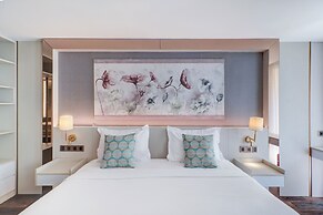 Sunday Hotel Arshika Sunset Road