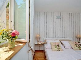 Bay House Rosohotnica