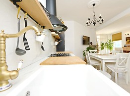 Bay House Rosohotnica