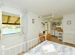 Bay House Rosohotnica