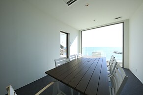 BEACH TERRACE KUSHIMOTO