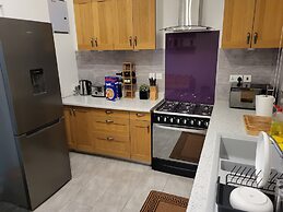 Serene Oasis in East Legon Hills - Chic 2 Bedroom Retreat