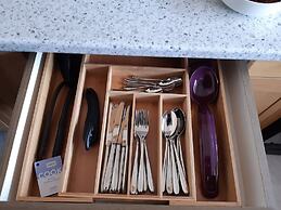 Serene Oasis in East Legon Hills - Chic 2 Bedroom Retreat