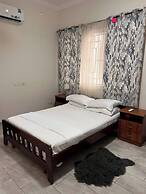 Serene Oasis in East Legon Hills - Chic 2 Bedroom Retreat