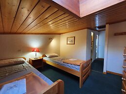 Comfortable Alpine Living