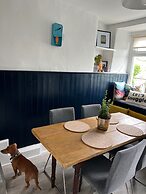 Dog Friendly Brixham Cottage, 3 Minutes to Harbour