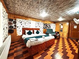 Hotel Tourist Palace