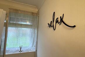 Bee Temple Entire Spacious 3-bed Apartment