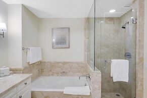 1435 Brickell Ave #3004