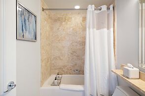 1435 Brickell Ave #3004