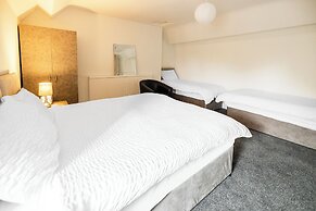 Oyo A Better Night Hotel Limited