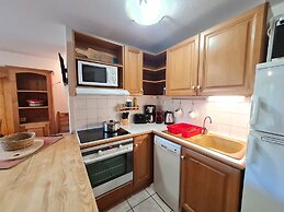 Spacious Apartment With Balcony